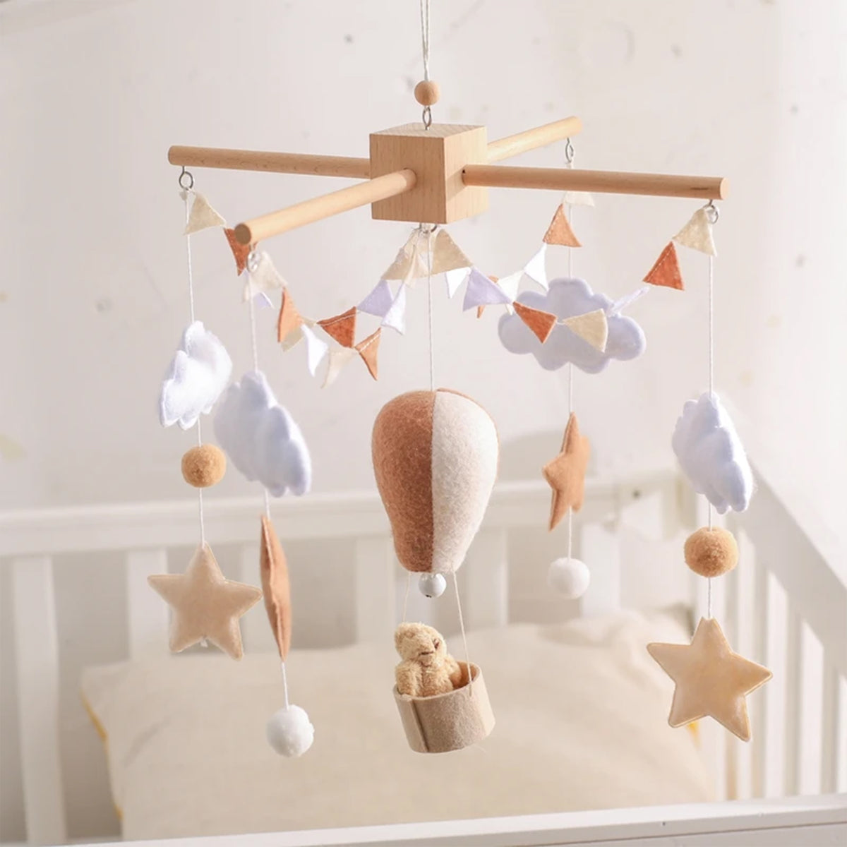 Jessruly® Neutral Hot Air Balloon Mobile