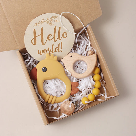 Jessruly® Newborn Gift Set – Bath Essentials & Wooden Bird Teether Charm