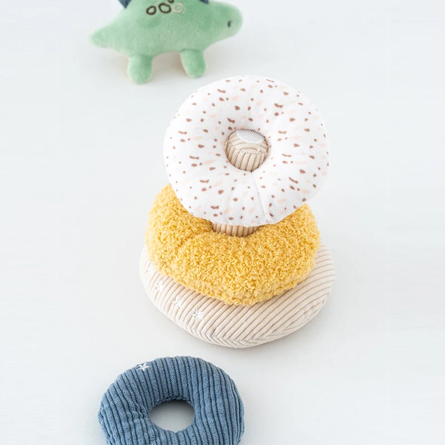 Jessruly® Plush Dinosaur Stacking Toy – Soft Teething & Sensory Play Set, Colorful Stacking Toys for Early Development, Perfect Gift for Imaginative Play