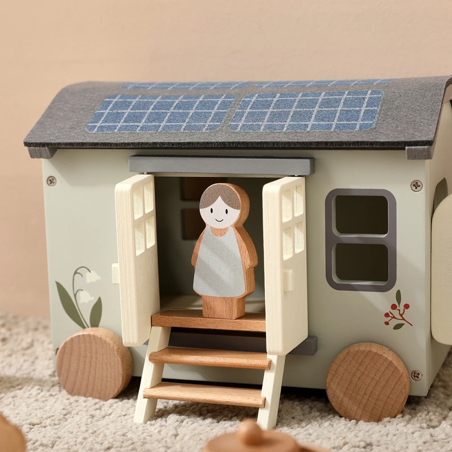Jessruly® Ensemble de meubles en bois pour maison de poupée – Accessoires de maison de poupée de qualité supérieure avec design de véhicule de camping, ensemble de jeu créatif inspiré de Montessori pour des scènes imaginatives